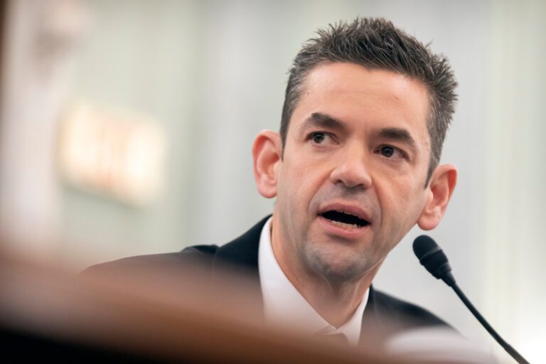 特朗普提名一波三折 億萬富豪艾薩克曼將掌NASA帥印