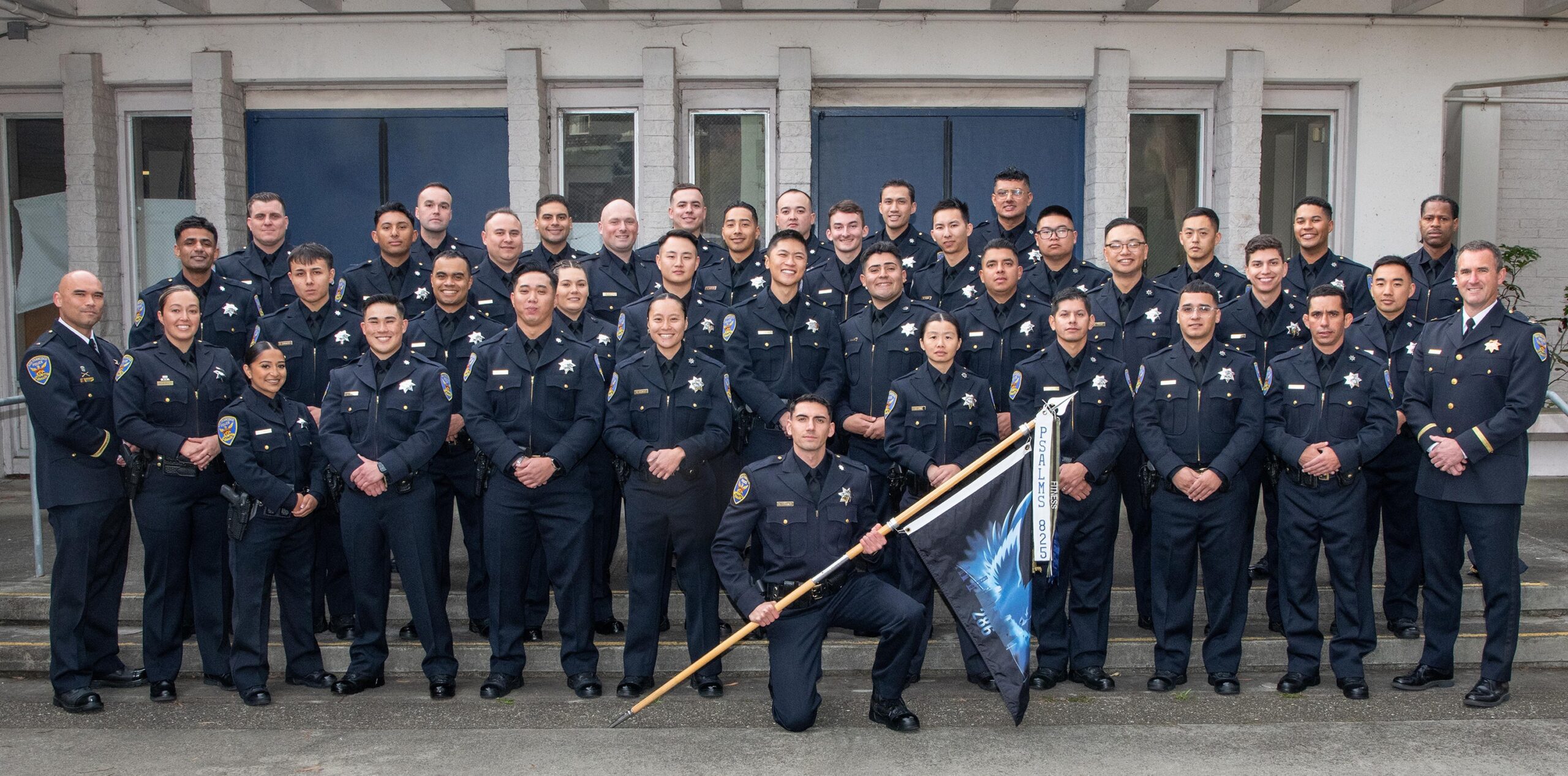 三藩市警校新一批學員畢業。三藩市警察局