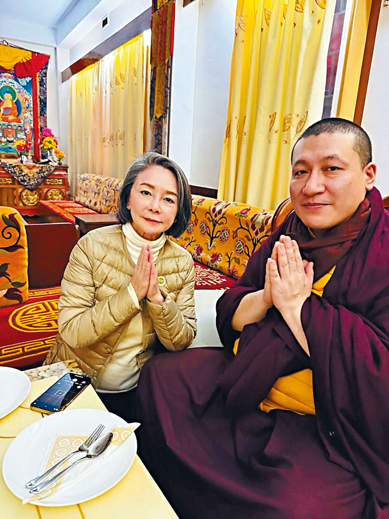 大寶法王（圖右）予人莊嚴的印象，原來很親切。