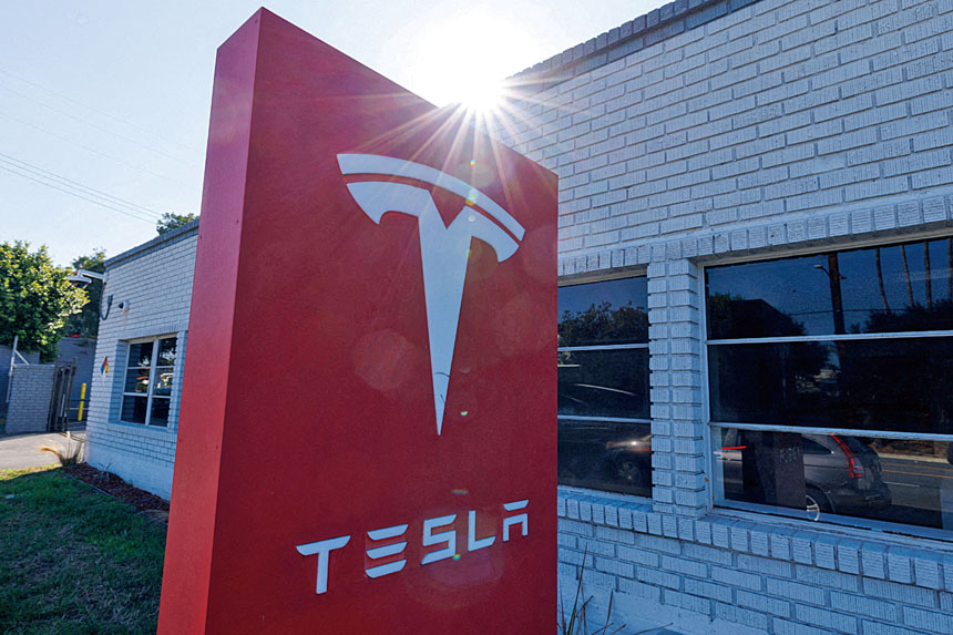 特斯拉第四季交車表現恐相當低迷，可能迎來連續第二年的年度銷量下滑。路透社資料圖片