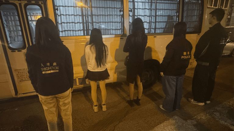 觀塘掃黃行動！警聯入境處拘3名內地女子