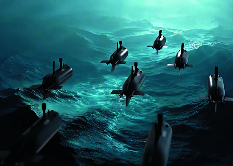 由無人作戰艇組成的「魚群」現身戰場。