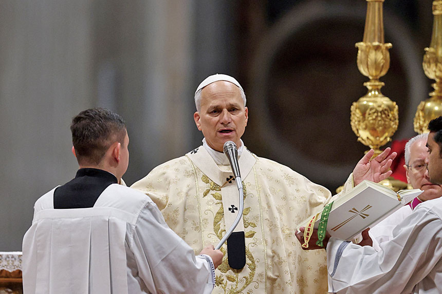 教宗良十四世25日主持任內首場聖誕彌撒時，談及俄烏及加沙問題。路透社