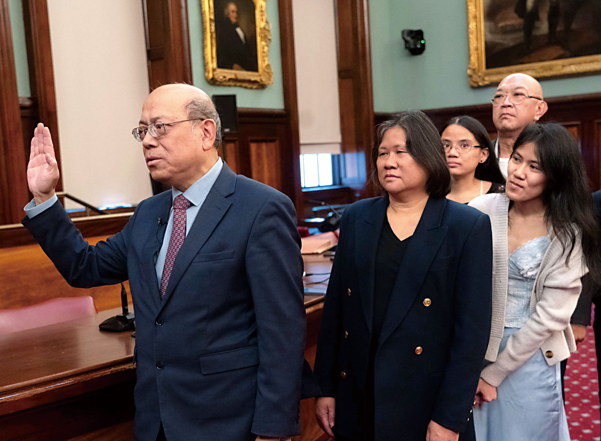 黃友興宣誓就任。 圖片來源: 黃友興提供