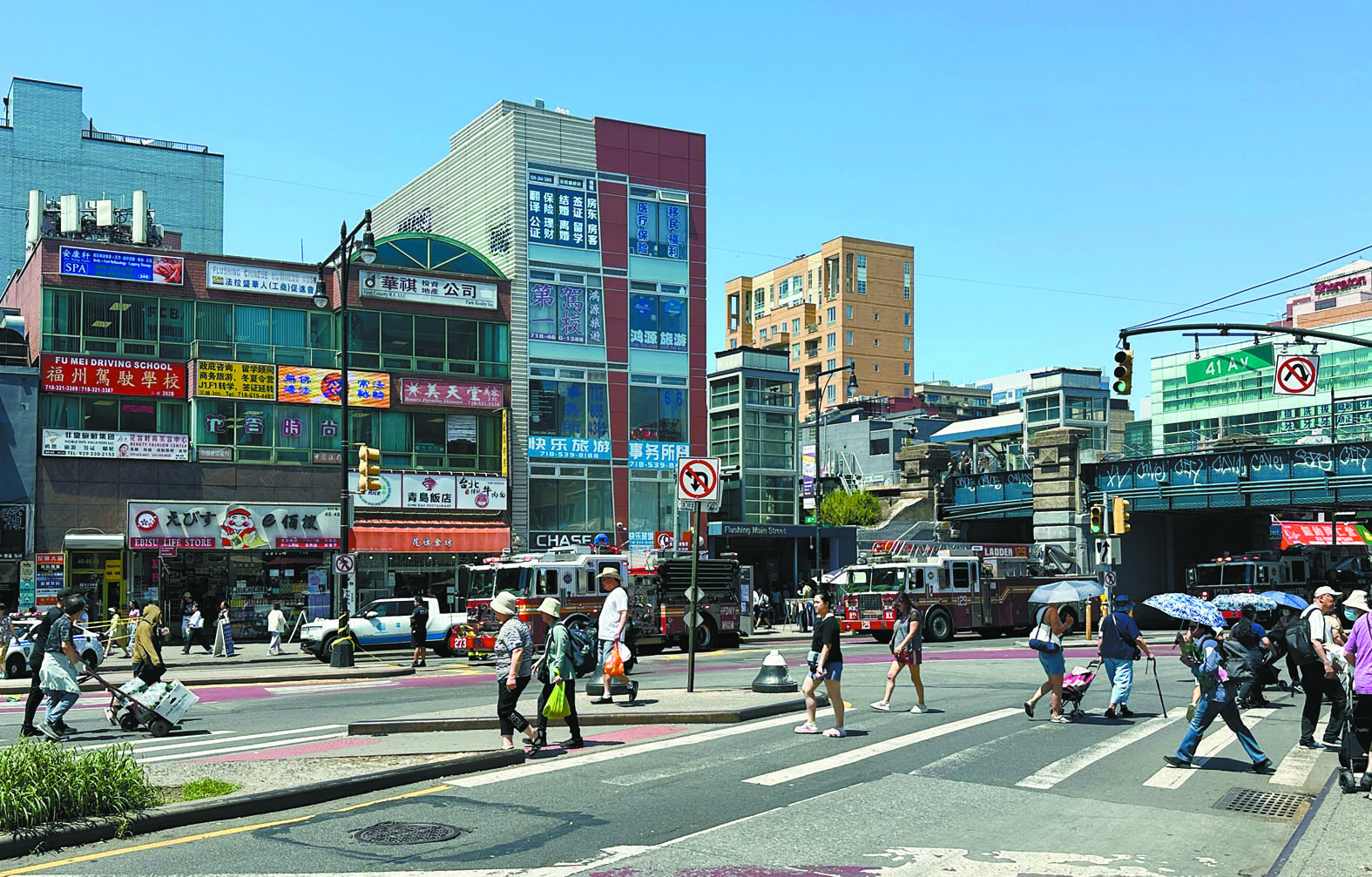 法拉盛街頭。