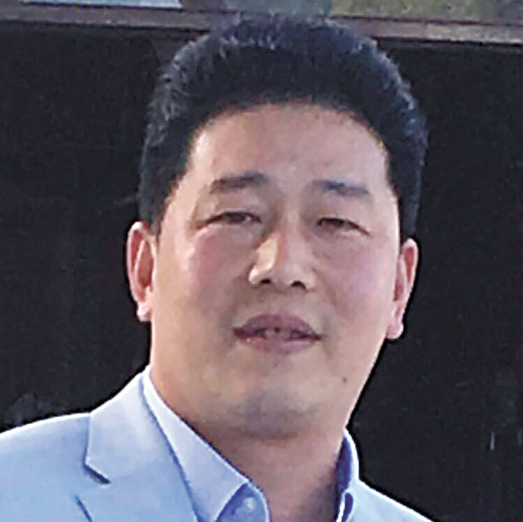 候任正主席黃仲賢