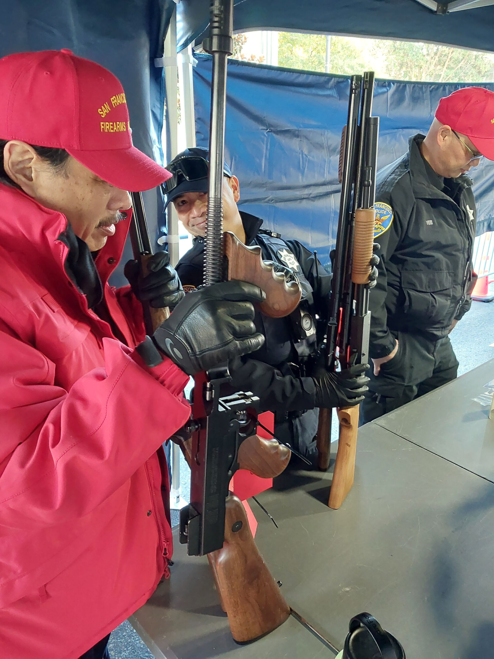 三藩市日前舉行活動，成功收回逾200支槍械。三藩市警察局