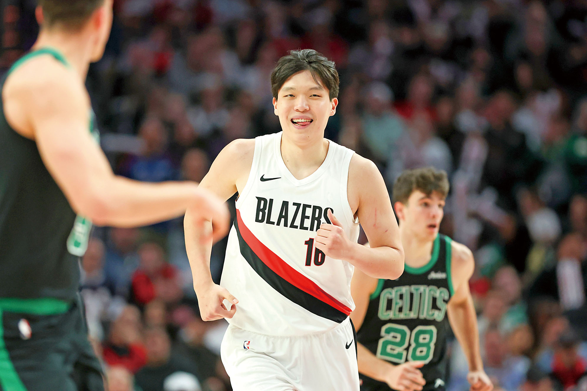 楊瀚森獲得出場機會。美聯社