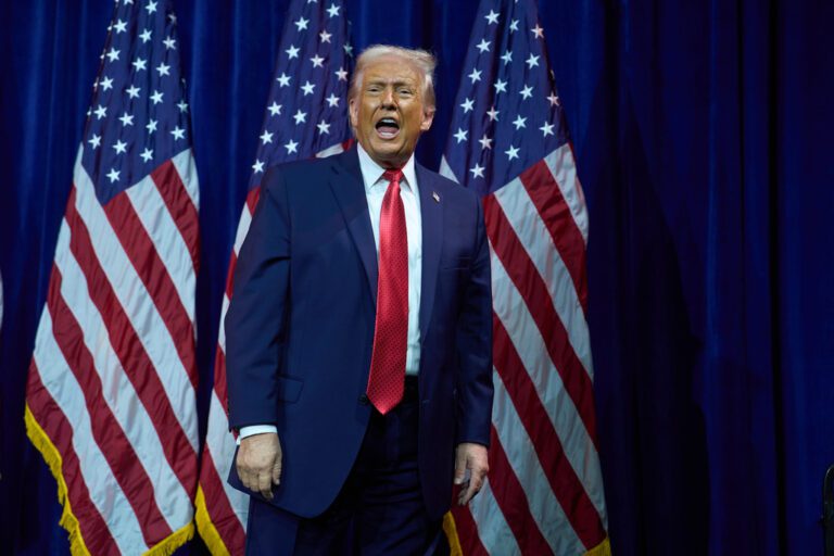 特朗普宣布美國將獲委內瑞拉五千萬桶石油 計劃邀美企巨頭投資