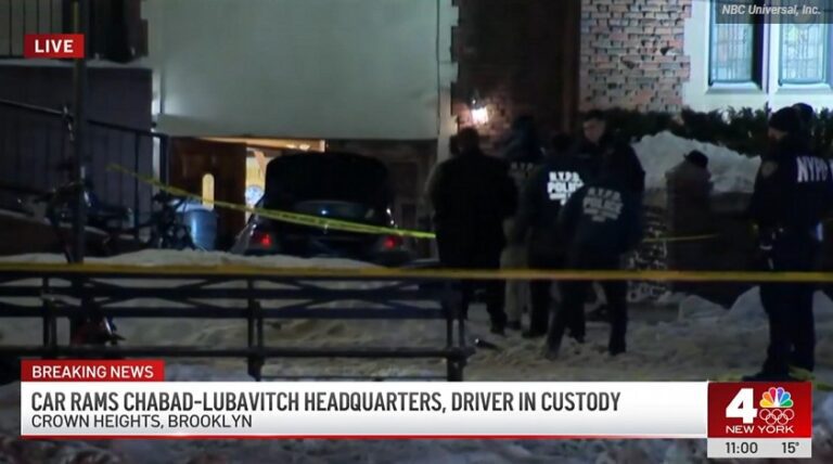 汽車兩度猛撞紐約猶太總部 警方定調仇恨犯罪 全市戒備
