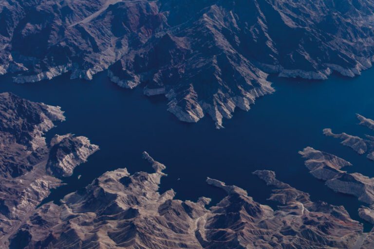 米德湖水位下降將影響今年夏季加州供水。美聯社資料圖片