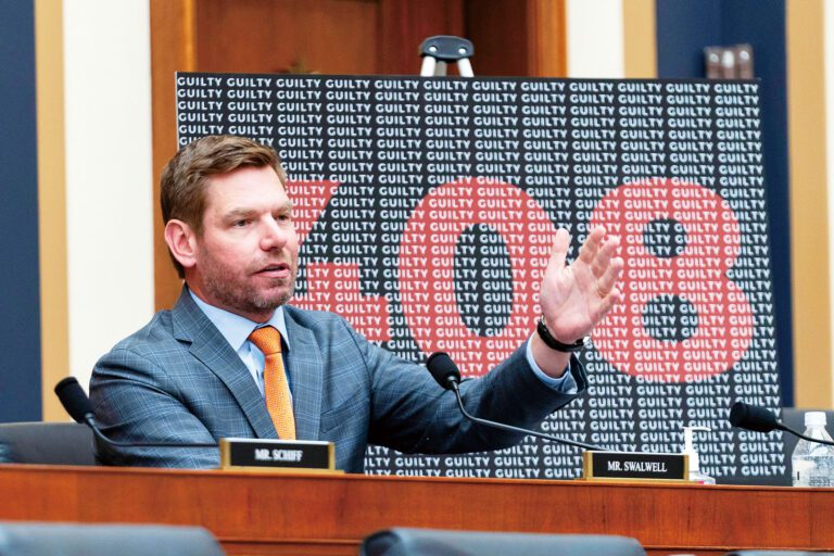 國會眾議員斯華威參選加州州長。美聯社資料圖片