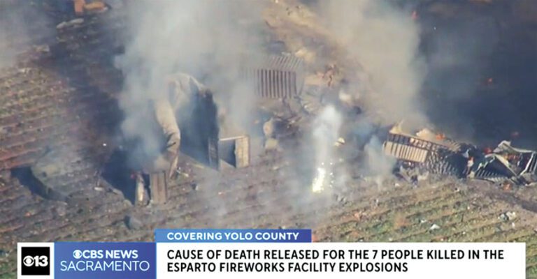 去年7月北加州埃斯帕托（Esparto）發生煙花爆炸事故。CBS電視畫面