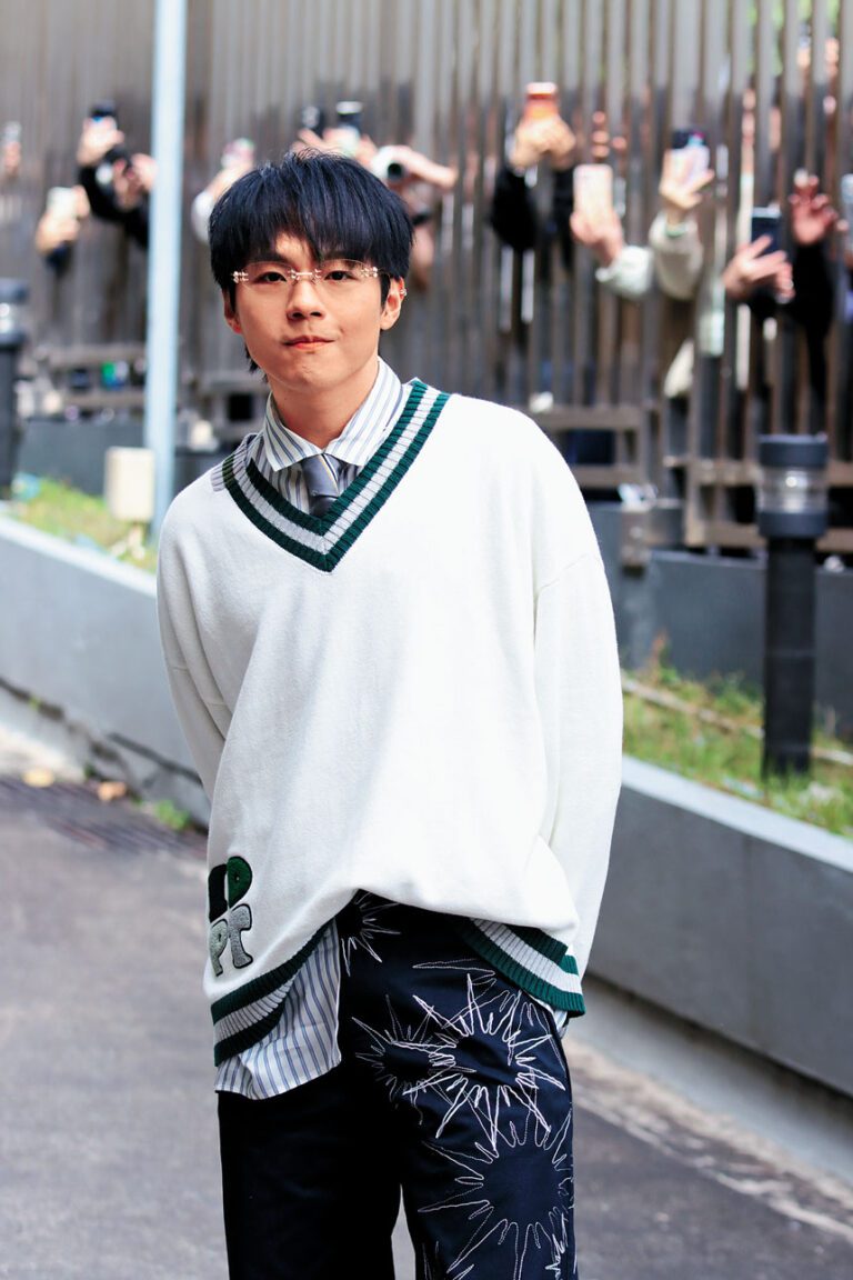 Ian久違現身商台，分享自己的開心假期及飛機上寫歌的經歷。