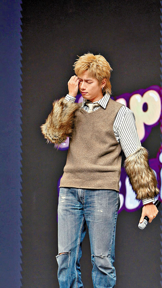 ■193在生日派對時情緒失控不斷爆喊。