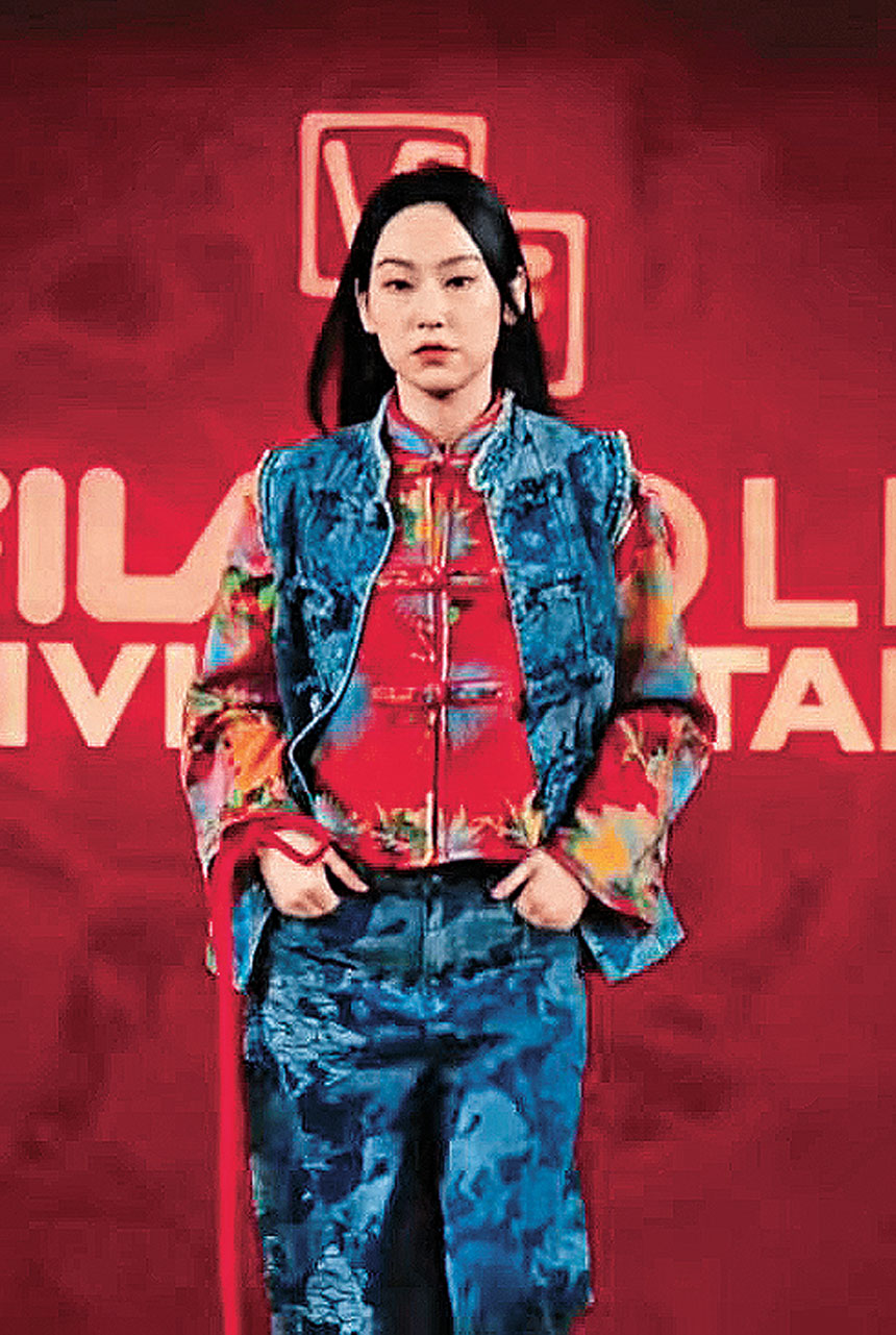 早前炎明熹到上海行時裝周，她自嘲頭圍大。