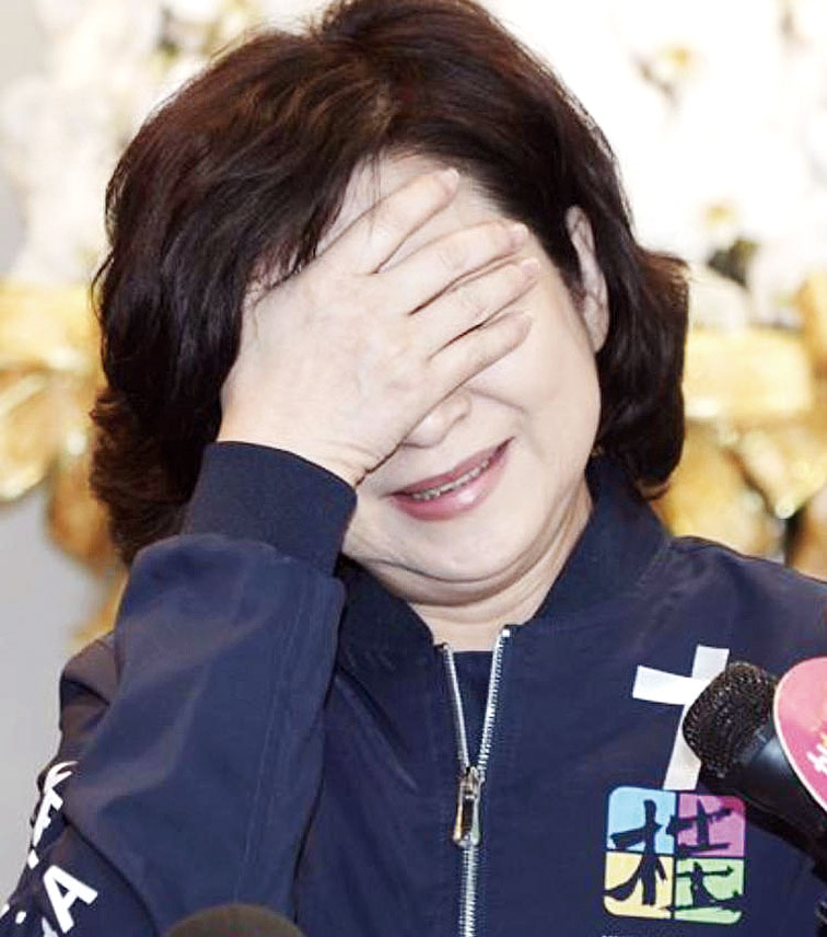 楊貴媚掩面痛哭。網上圖片