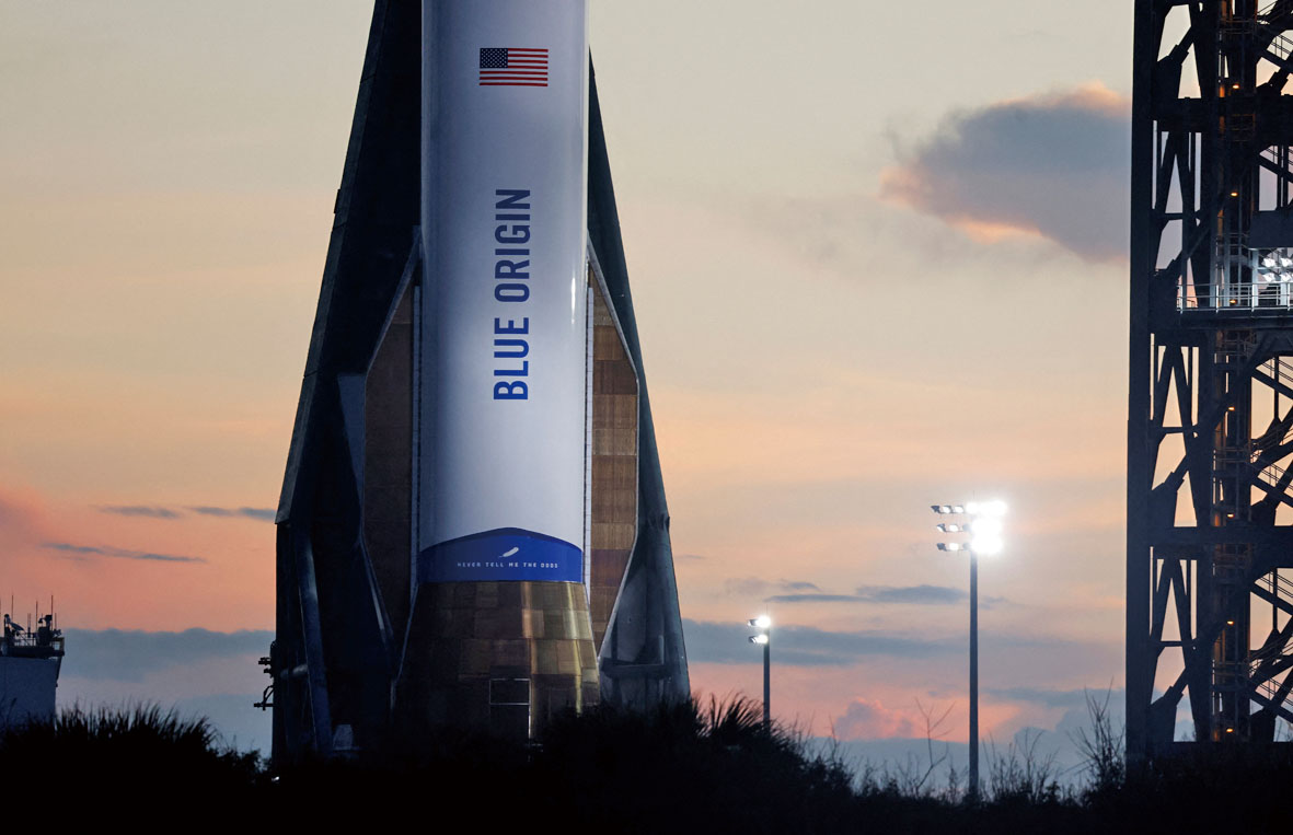 藍色起源正式進軍競爭日益激烈的衛星網絡市場。圖為公司的火箭準備發射。資料圖片