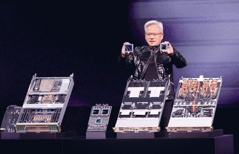 英偉達CEO黃仁勳在主題演講中展示了Rubin GPU和Vera CPU，它們是英偉達Vera Rubin NVL72人工智能超級電腦的組成部分。路透社