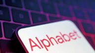 Alphabet股價去年猛漲65%，市值現在僅次於英偉達。路透社