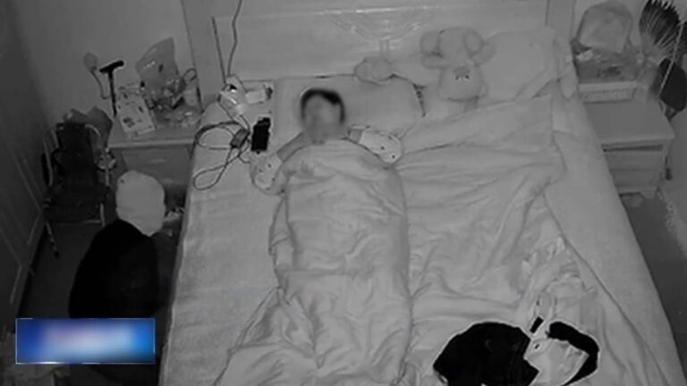 【CCTV直擊】武漢蒙面賊床邊搜掠 女戶主急智裝睡保命