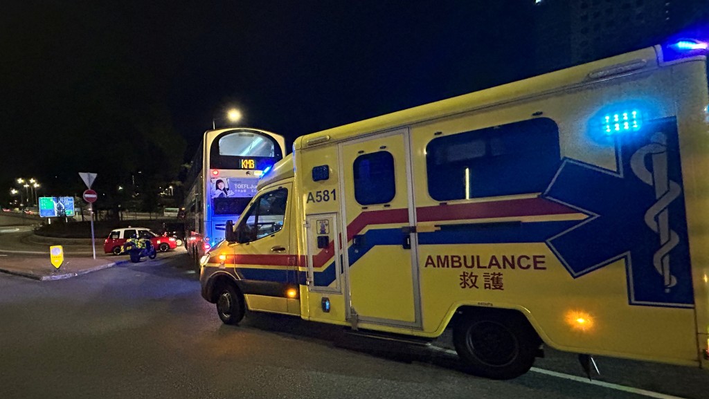 沙田兩車相撞｜48歲男司機被困昏迷 送院搶救後不治