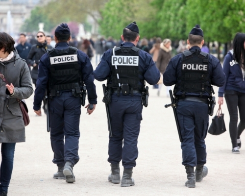 巴黎驚爆！中國人大代表豪宅熟睡遭賊人扑頭，6500萬港元名錶珠寶被洗劫