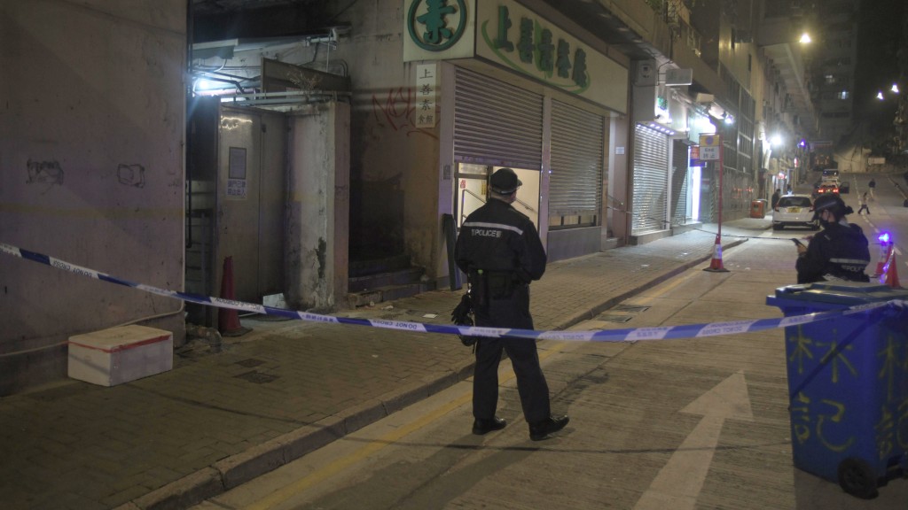 北角驚傳墮樓悲劇！62歲婦人由大廈天台墮下 送院搶救後不治