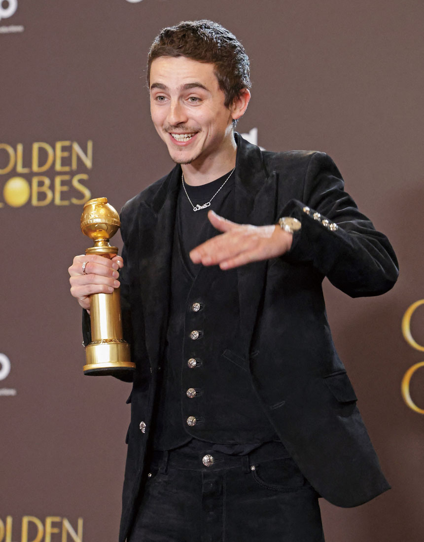 添麥菲查洛美憑《Marty Supreme》奪得「喜劇或音樂劇類別最佳男主角」獎。路透社