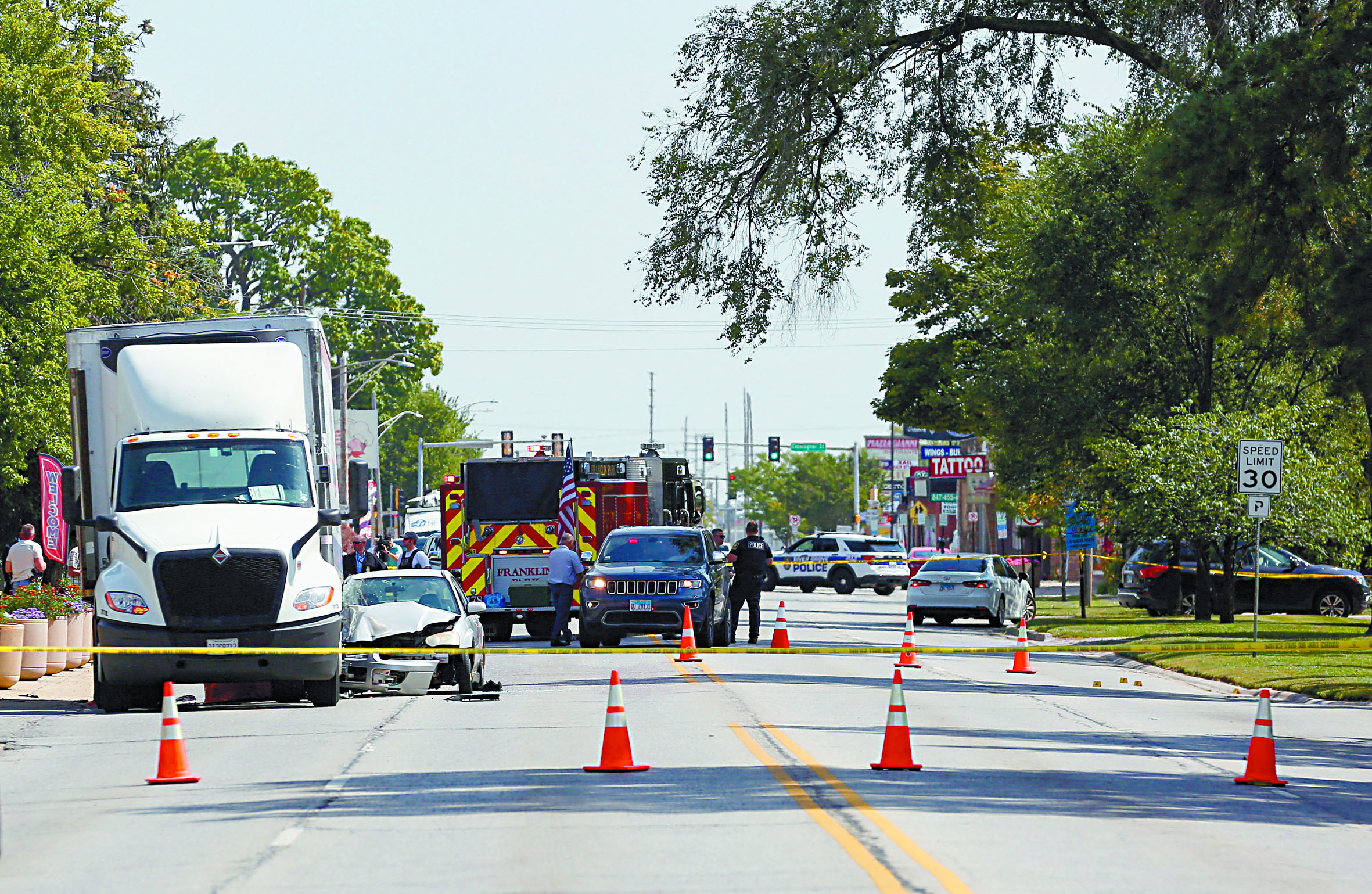 暫停審理75個國家的移民簽證申請，是特朗普政府持續加強移民管理行動的一部分。圖為移民和海關執法局特工追捕非法移民。資料圖片