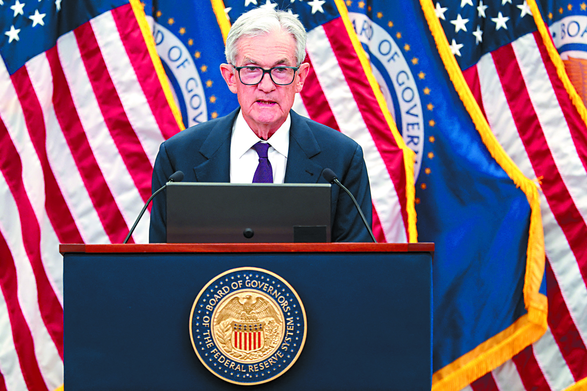 儘管特朗普政府不斷施壓，但鮑威爾仍頂住壓力，拒絕減息。路透社