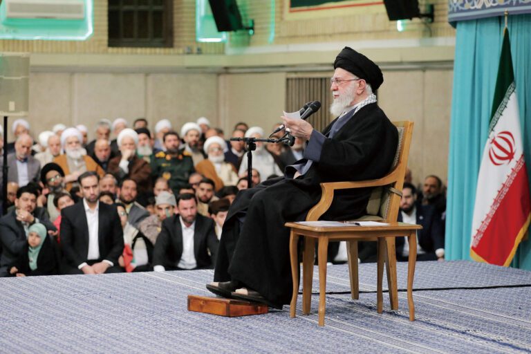 伊朗最高領袖哈梅內伊多次批評特朗普試圖介入伊朗內政，圖為哈梅內伊17日在一場紀念宗教節日的活動中發表演說。路透社