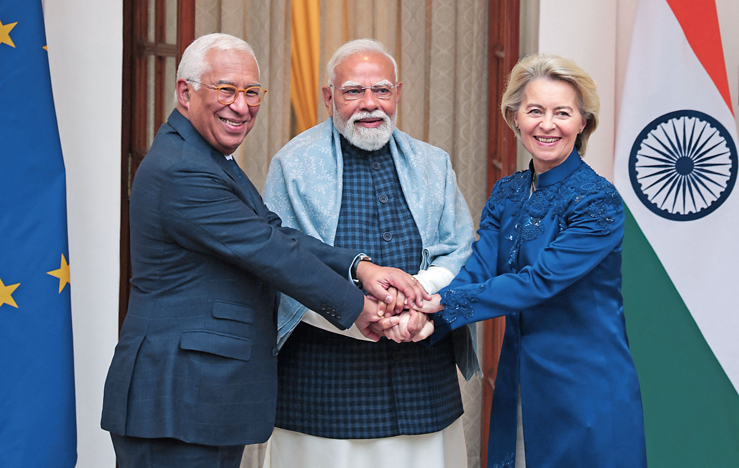印度總理莫迪（中）、歐盟委員會主席馮德萊恩（右）和歐洲理事會主席科斯塔（左）27日在新德里會面。路透社