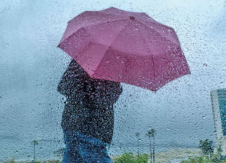 1月2日，長堤市沿海地區下著雨。洛杉磯時報