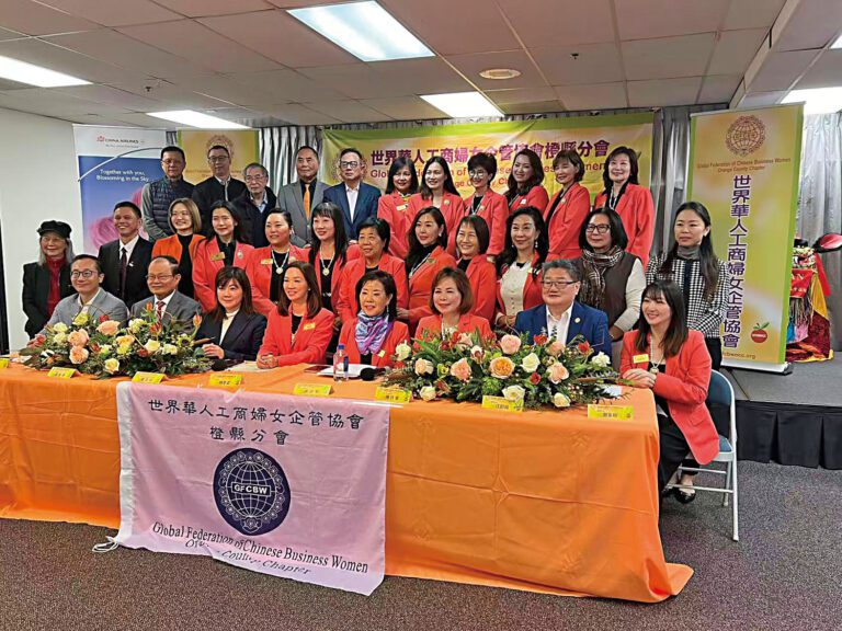 世華橙縣分會會員與來賓大合照。主辦方提供