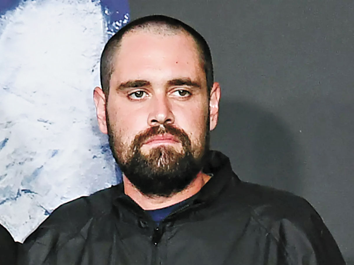 被控在家中殺害父母的尼克萊納。洛杉磯時報