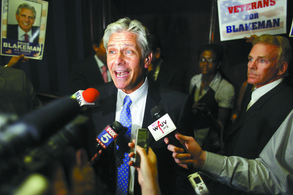 共和黨紐約州長候選人、納蘇郡行政長官布萊克曼(Bruce Blakeman)力挺總統特朗普政府強硬的移民與遣返政策。 美聯社