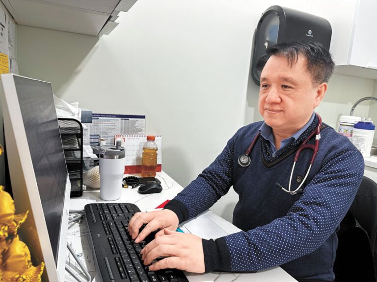 葉宏推薦華人接種乙肝疫苗。 葉宏提供