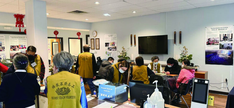 慈濟免費報稅服務。圖片來源：慈濟官網