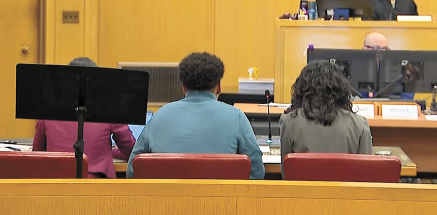 華特森（藍色上衣）此前出庭。資料圖片/Media Pool