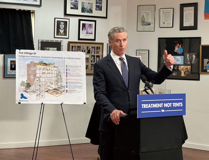 州長紐森公布新一輪地方政府無家可歸經費。美聯社