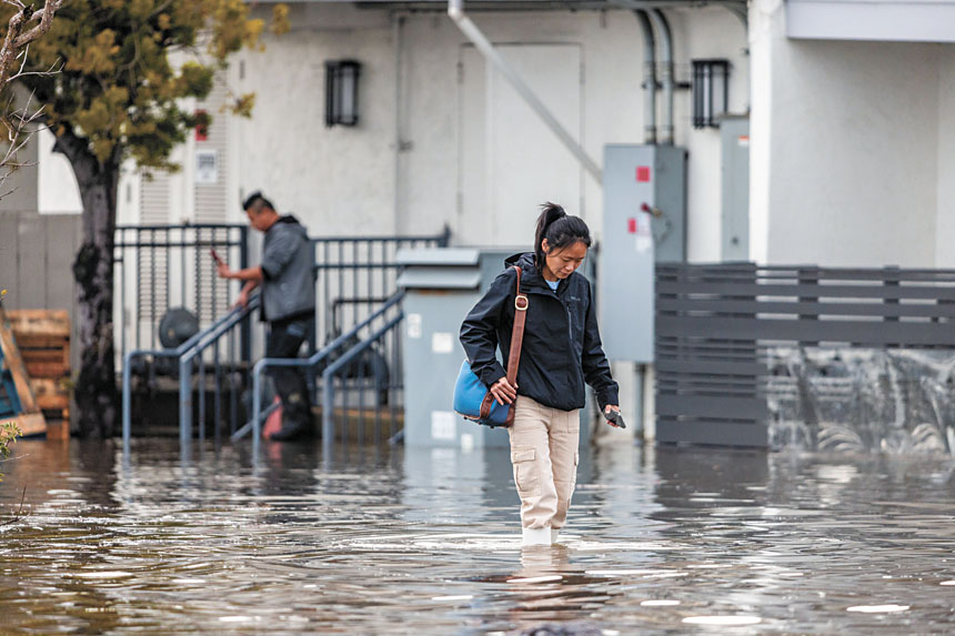 磨坊谷（Mill Valley）街道淹水。美聯社