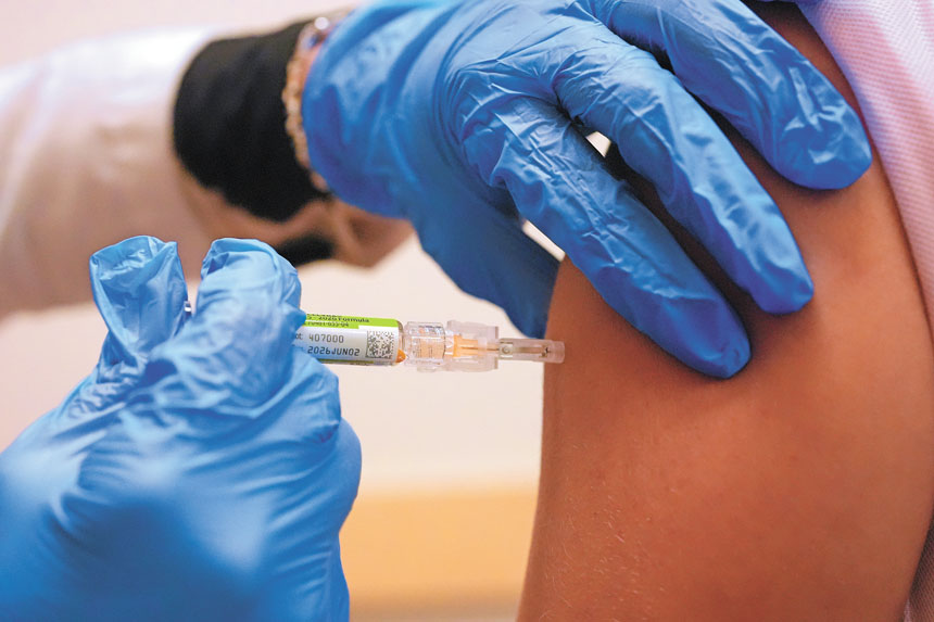 三藩市巿民接種流感疫苗。美聯社資料圖