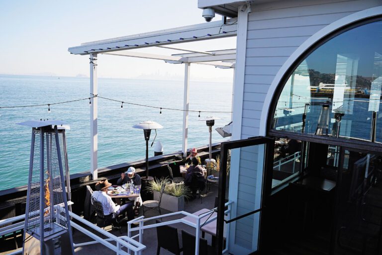 蘇沙列圖沿海的Trident餐廳結業。美聯社資料圖片