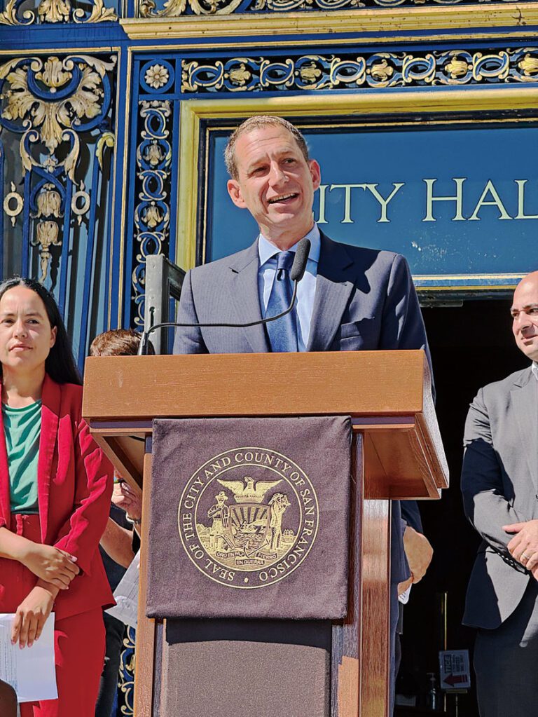 羅偉上周簽署立法，設立補償基金協助因過去市府政策而受影響的非裔居民。本報資料圖