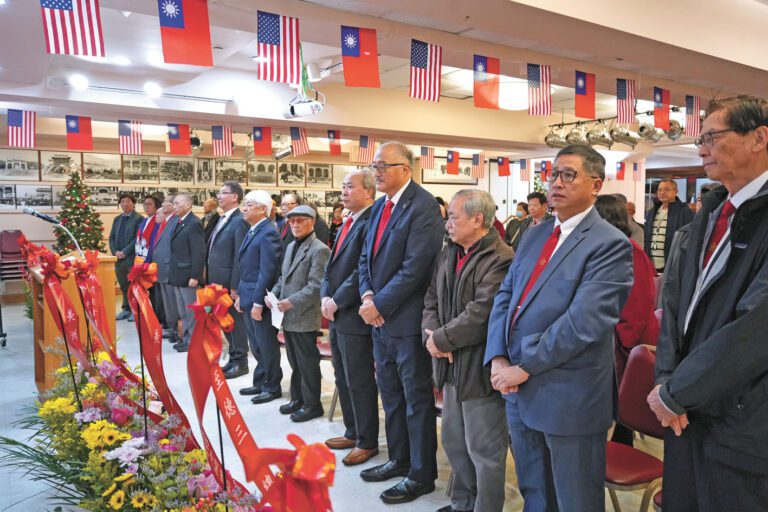 僑界代表出席紀念大會。記者黃偉江攝