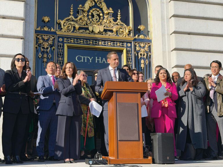 三藩市多個市府部門、民選官員及社區團紀念《羅訴韋德案》裁決53周年，重申捍衛生育自由與醫療自主權。記者蘇婕雅攝