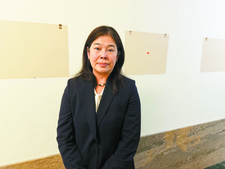 蒙塔努斯對被告證詞提出質疑。 記者陳程威攝