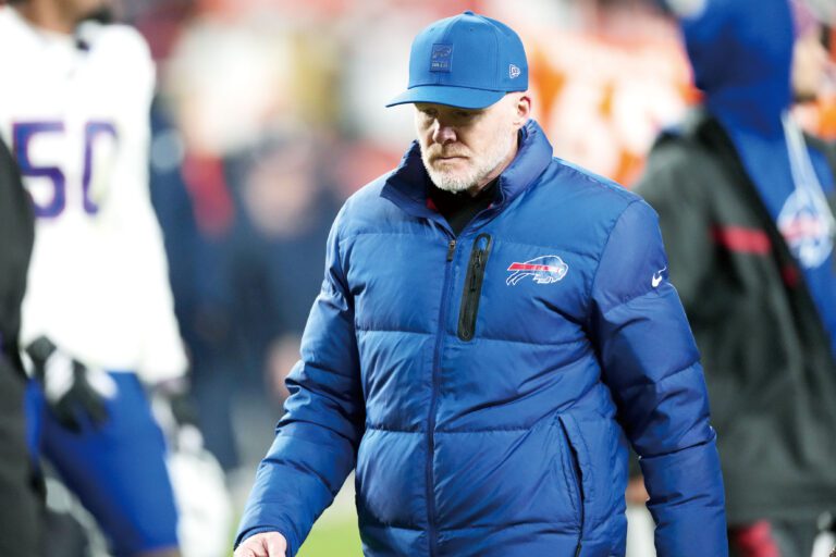 麥克德莫特執教比爾9個賽季後下課。美聯社