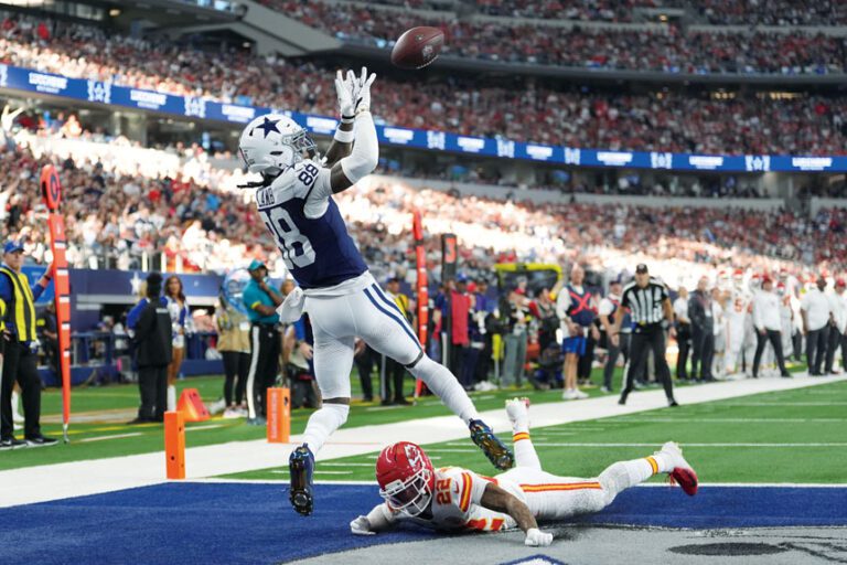 感恩夜酋長vs牛仔是受關注度最高的比賽。路透社